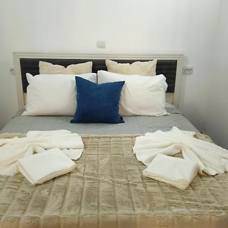 Апартамент Studio Chic, Rezerva Acum! Central, Cafea, Ceai, Apa, Baie Cu Cabina Si Cada *