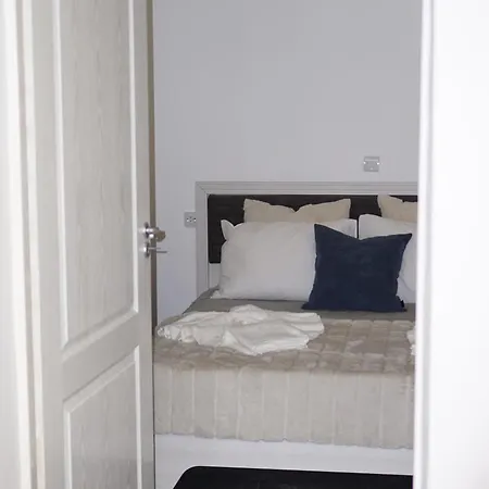 Studio Chic, Rezerva Acum! Central, Cafea, Ceai, Apa, Baie Cu Cabina Si Cada *
