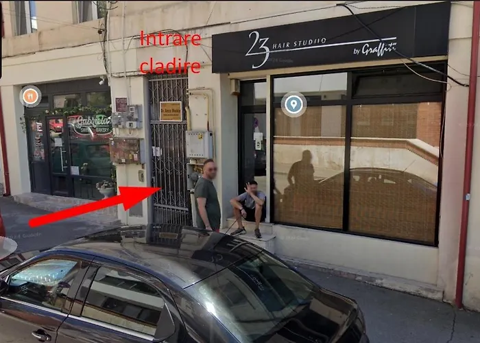 Chic, Rezerva Acum! Central, Cafea, Ceai, Apa, Parcare Publica Gratuita, Baie Cu Si Cada * Крайова