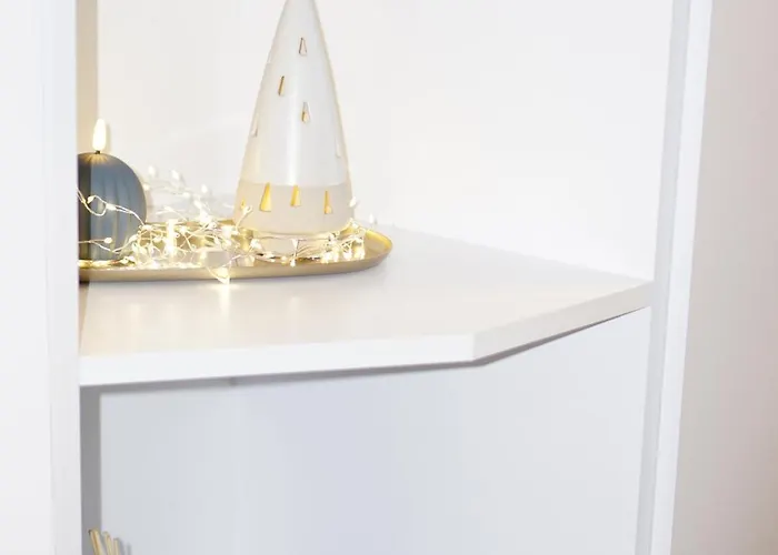 Chic, Rezerva Acum! Central, Cafea, Ceai, Apa, Parcare Publica Gratuita, Baie Cu Si Cada *