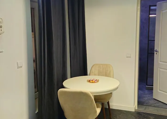 Chic, Rezerva Acum! Central, Cafea, Ceai, Apa, Parcare Publica Gratuita, Baie Cu Si Cada Апартаменты