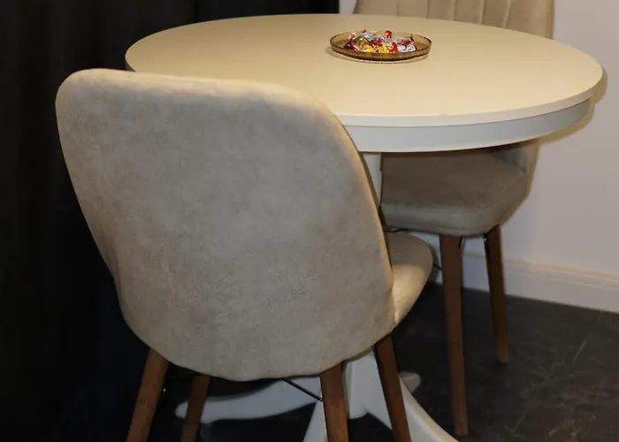 Chic, Rezerva Acum! Central, Cafea, Ceai, Apa, Parcare Publica Gratuita, Baie Cu Si Cada Apartamento Craiova